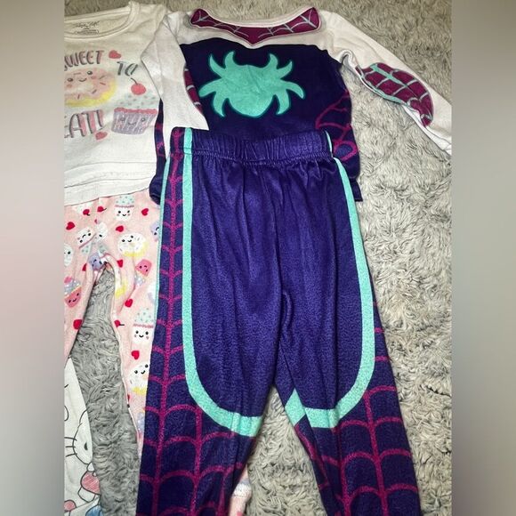 5 piece girls Pajamas Size 18 M Spider Girl Hello Kitty Cupcake - Picture 7 of 7